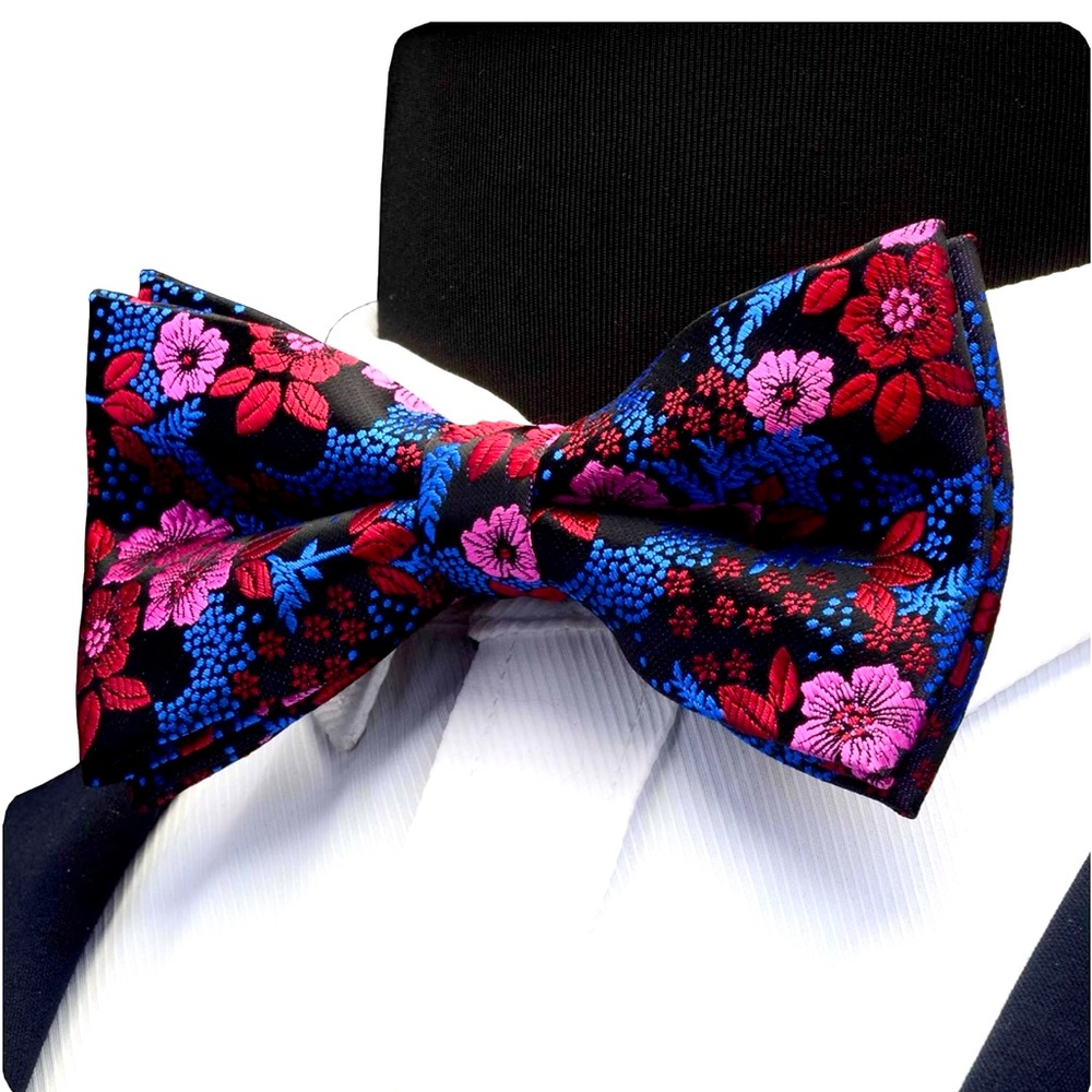 Floral Bow Tie, Pocket Square and Cufflink set